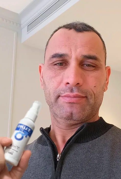 COMENTÁRIO 2 - HOMEM COM O PRODUTO